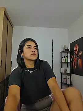 Hannah-grace online show from May 31, 1:29 pm