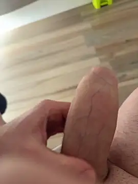 MagicKenzo99 online show from February 5, 11:59 am