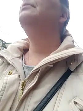 saharaheiss online show from February 15, 8:33 am