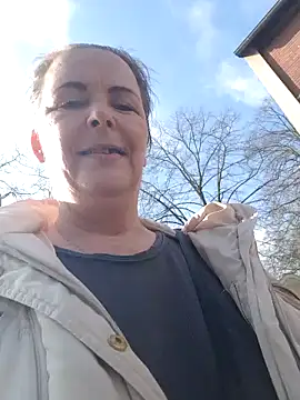 saharaheiss online show from February 26, 10:47 am