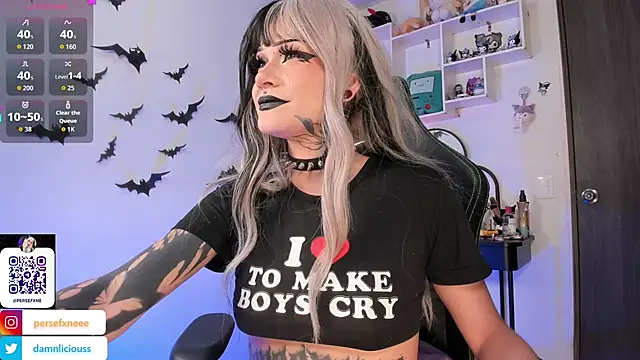 damnliciousss online show from December 2, 12:05 am