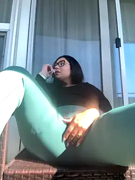 MeghanXO online show from September 16, 3:02 pm