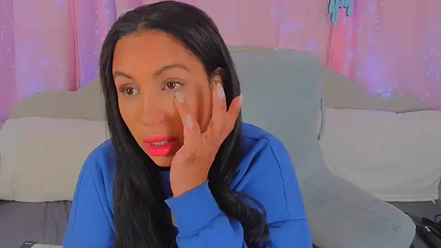 MeghanXO online show from September 24, 2:37 am