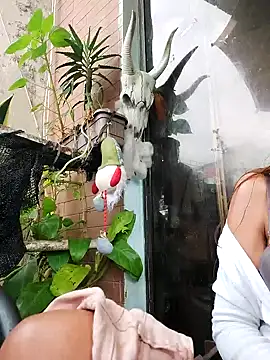 k lebannon online show from January 4, 8:37 pm