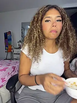 stormyy  online show from July 28, 1:01 am