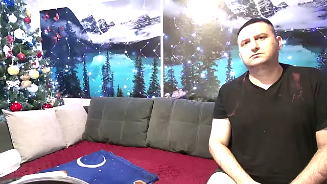 Snapshot of Big_Boss55 chatting on January 6, 8:18 am Big Boss55 online show from January 6, 8:18 am