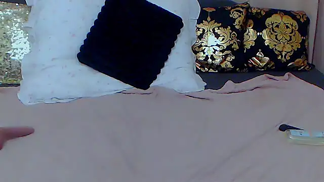 BustyVicky online show from December 12, 9:58 pm