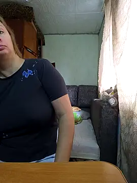 BustyBlond online show from October 11, 5:28 am