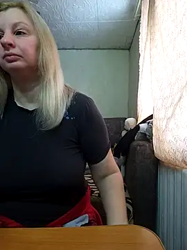 BustyBlond online show from February 21, 5:19 am