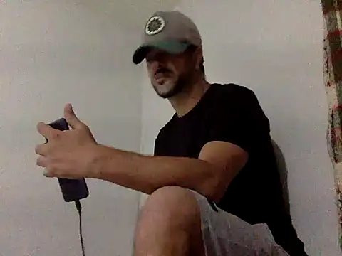 Snapshot of SMOKERBEASTBR chatting on March 1, 2:02 am SMOKERBEASTBR online show from March 1, 2:02 am