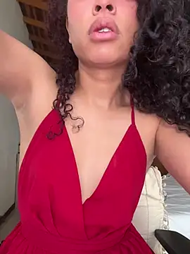 GabriSaenz online show from July 22, 1:47 pm
