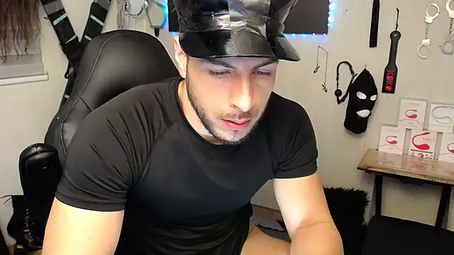 Snapshot of bayronfit chatting on April 29, 7:23 am bayronfit online show from April 29, 7:23 am