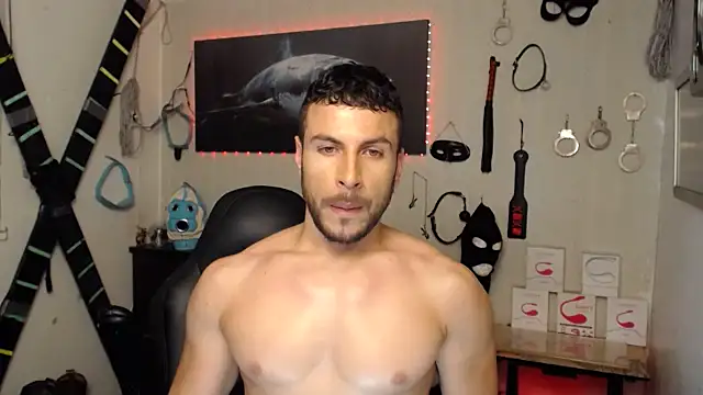 Snapshot of bayronfit chatting on May 25, 10:27 pm bayronfit online show from May 25, 10:27 pm