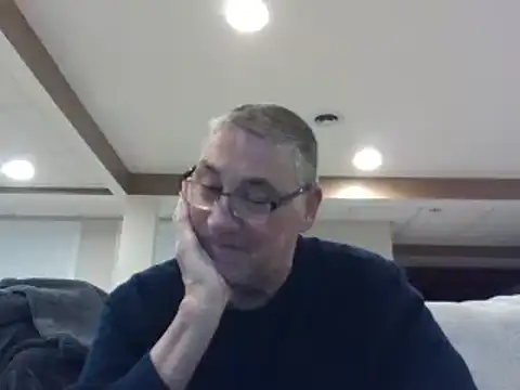 Snapshot of takeitall101 chatting on December 8, 4:07 pm takeitall101 online show from December 8, 4:07 pm