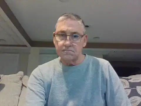 Snapshot of takeitall101 chatting on December 29, 12:20 am takeitall101 online show from December 29, 12:20 am