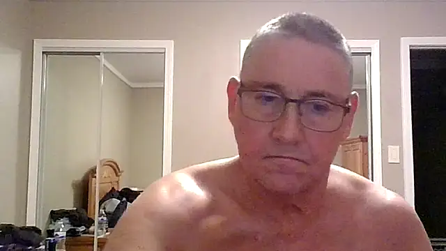 Snapshot of takeitall101 chatting on November 8, 12:33 am takeitall101 online show from November 8, 12:33 am