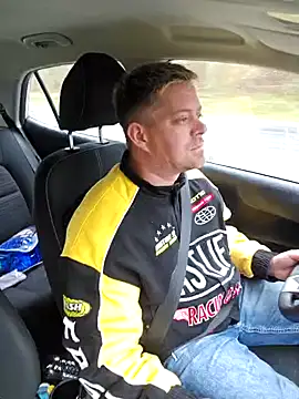 Trucker Hunter online show from December 3, 12:27 pm