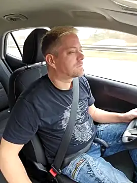 Trucker Hunter online show from March 2, 12:11 pm