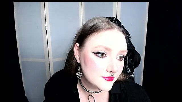Snapshot of YourDyingBride chatting on June 23, 9:02 pm YourDyingBride online show from June 23, 9:02 pm
