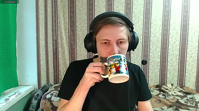 darienlarge online show from November 13, 11:53 am