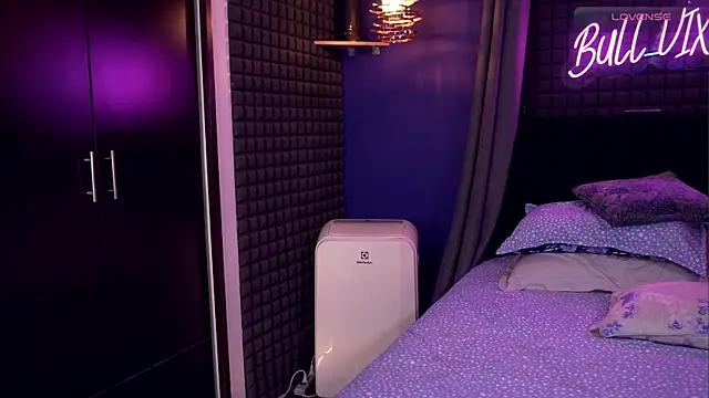 bull vixen2001 online show from February 22, 10:58 am