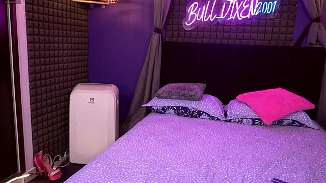 bull vixen2001 online show from July 16, 9:59 am