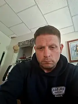 Snapshot of curiouscock38 chatting on April 30, 2:34 pm curiouscock38 online show from April 30, 2:34 pm