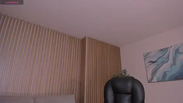 ErikaBenz  online show from February 13, 12:12 pm