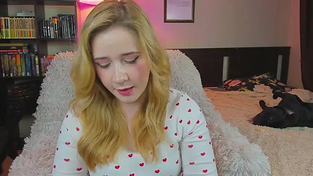 Lav Tender online show from September 21, 9:27 pm