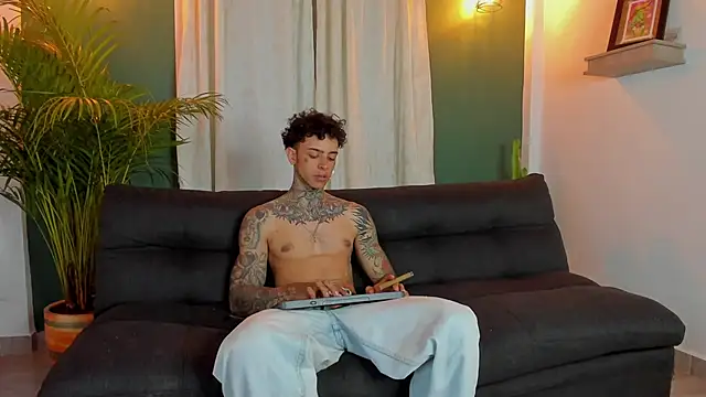 Aron ford online show from October 31, 3:51 am