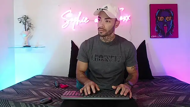 SophieFoxx17 online show from February 2, 11:53 am