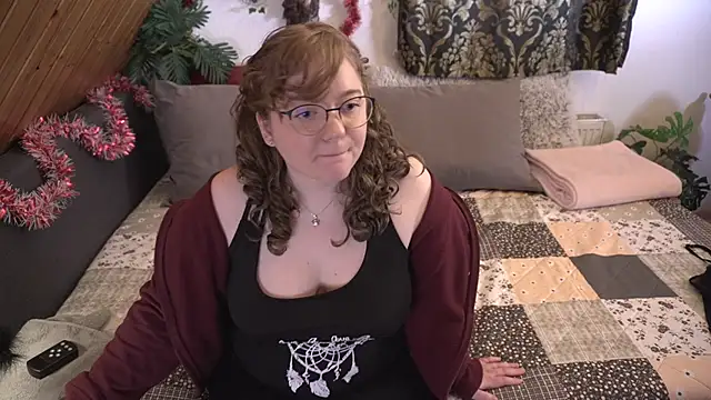 TessaWinter online show from December 13, 4:49 pm