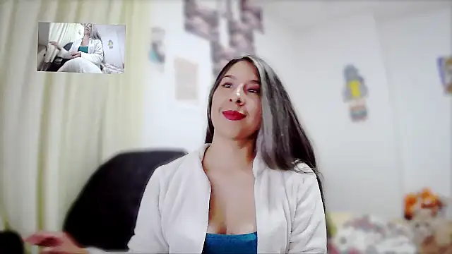 malishka18 online show from January 2, 2:00 am