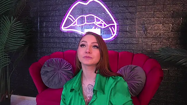 ScarlettQuate online show from March 5, 5:39 pm