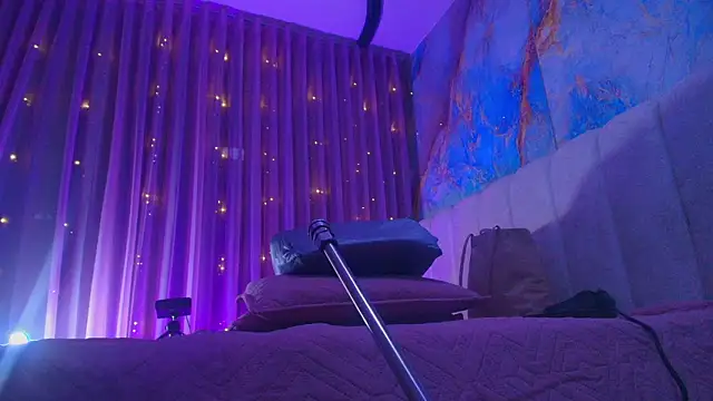 britanyy  online show from February 27, 3:06 am