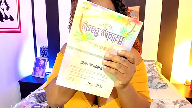 Snapshot of YeminaLeman chatting on February 9, 12:52 pm YeminaLeman online show from February 9, 12:52 pm