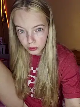 Snapshot of -veranito- chatting on February 10, 3:03 am -veranito- online show from February 10, 3:03 am