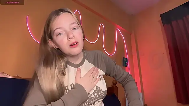 Snapshot of -veranito- chatting on September 12, 3:06 am -veranito- online show from September 12, 3:06 am