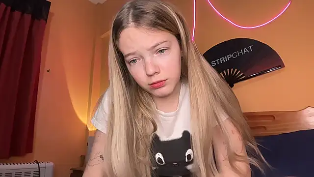 Snapshot of -veranito- chatting on November 11, 3:06 am -veranito- online show from November 11, 3:06 am