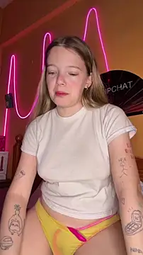 -veranito- online show from March 2, 3:09 am