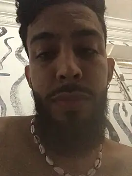 Snapshot of Alessandro__Rossi chatting on February 4, 1:59 pm Alessandro Rossi online show from February 4, 1:59 pm