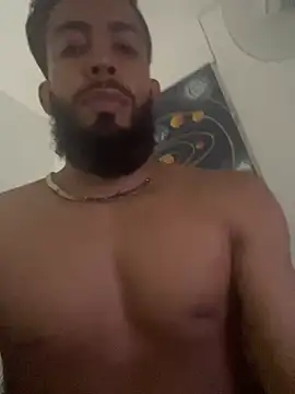 Snapshot of Alessandro__Rossi chatting on July 6, 10:01 pm Alessandro Rossi online show from July 6, 10:01 pm