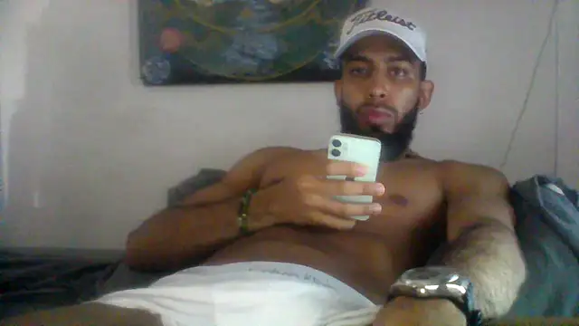 Snapshot of Alessandro__Rossi chatting on July 29, 4:10 am Alessandro Rossi online show from July 29, 4:10 am