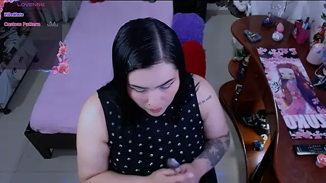 lufek23 online show from December 26, 11:03 pm