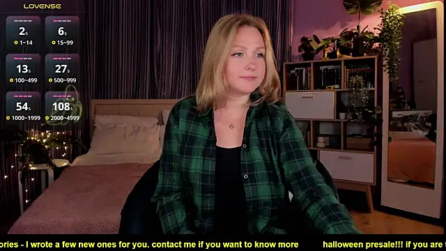 Snapshot of Lazy_Lady chatting on October 17, 2:30 pm Lazy Lady online show from October 17, 2:30 pm