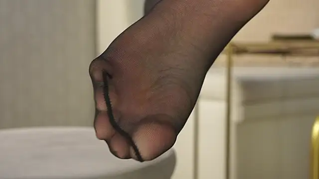 iris vega9 online show from November 16, 1:06 pm