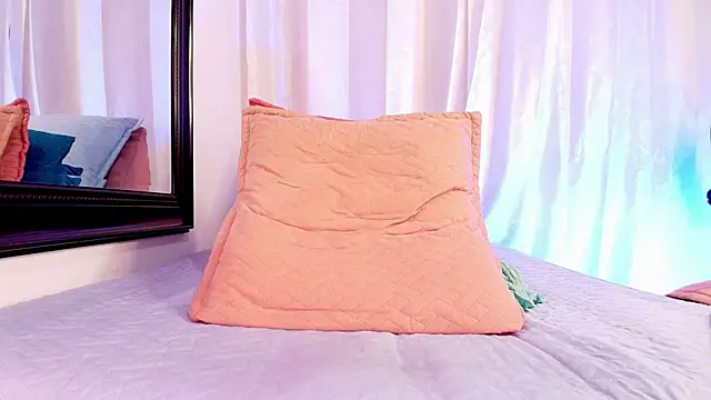 danna berlin  online show from February 18, 10:25 pm