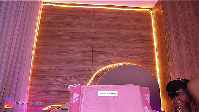 danna berlin  online show from March 6, 8:27 pm