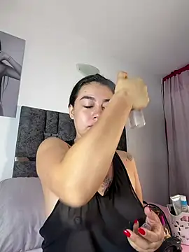 Snapshot of Natasharuso chatting on July 17, 10:44 am Natasharuso online show from July 17, 10:44 am