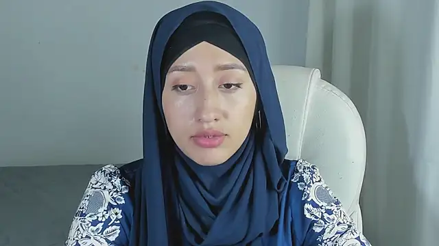 Snapshot of adila_anich chatting on March 6, 5:22 pm adila anich online show from March 6, 5:22 pm
